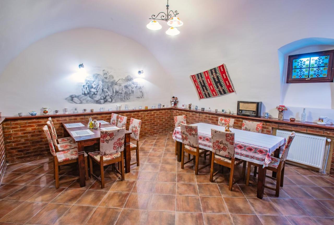 Hotel Conacul Domnesc Scheia Exterior foto