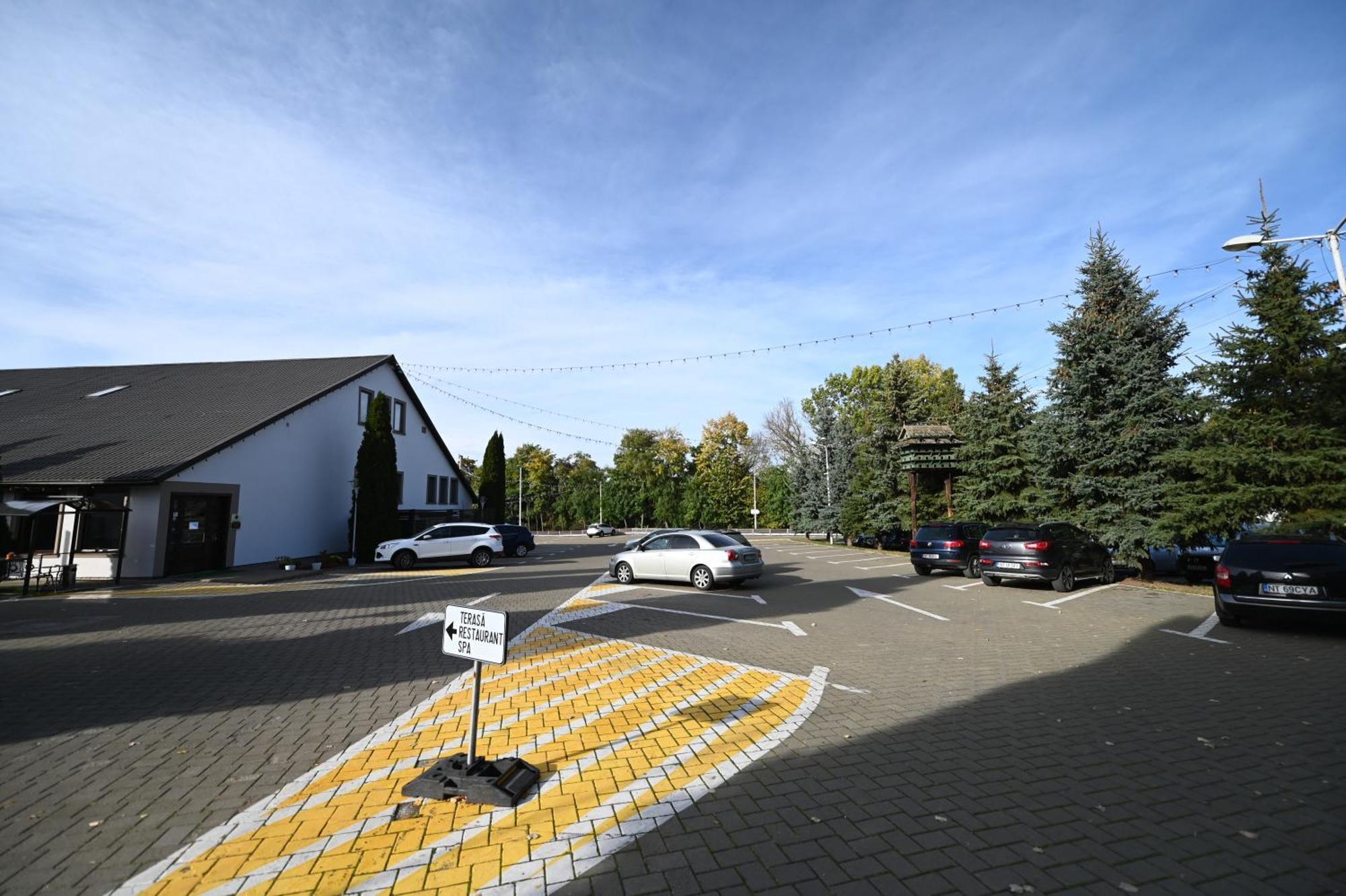 Hotel Conacul Domnesc Scheia Exterior foto