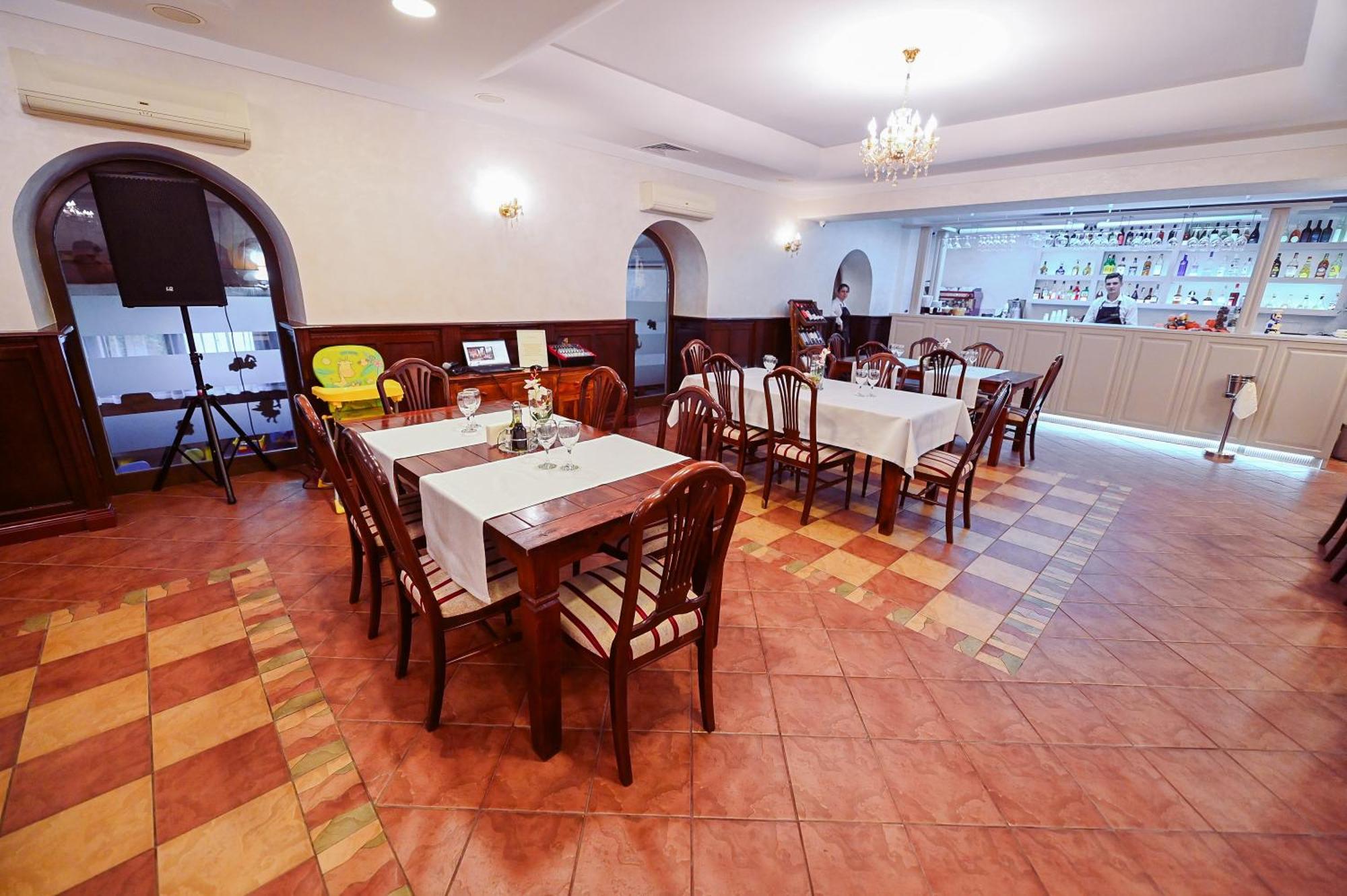 Hotel Conacul Domnesc Scheia Exterior foto
