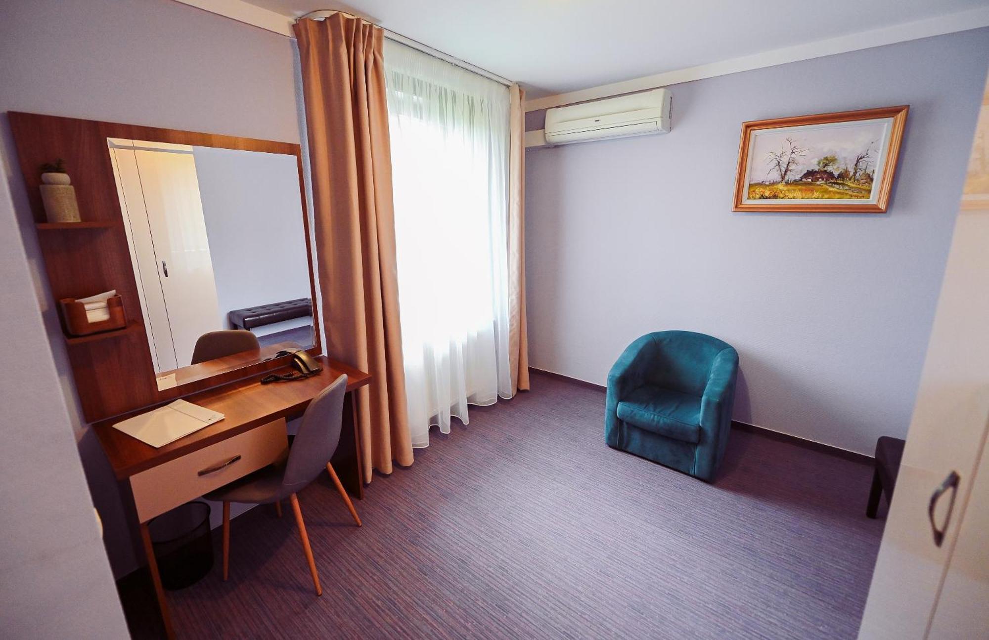 Hotel Conacul Domnesc Scheia Exterior foto